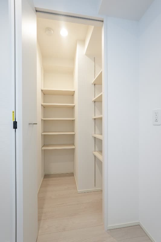 Room image 11