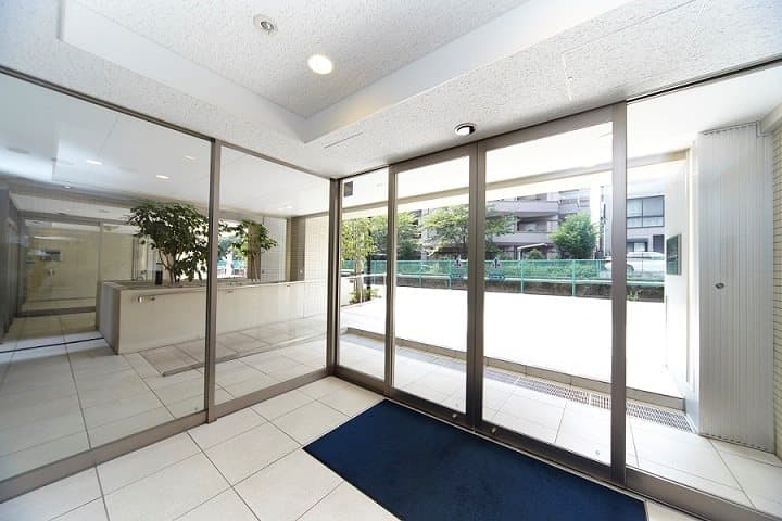 Room image 10