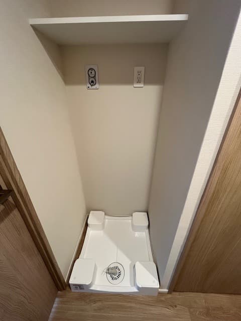 Room image 9