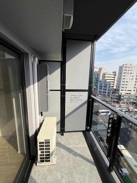 Room image 13