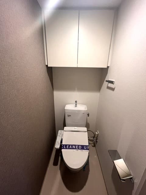 Room image 11