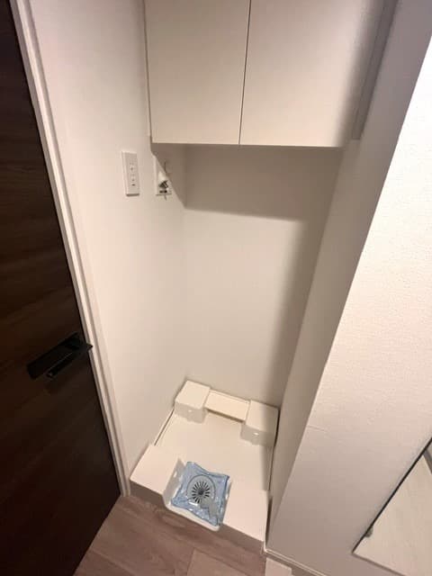 Room image 12
