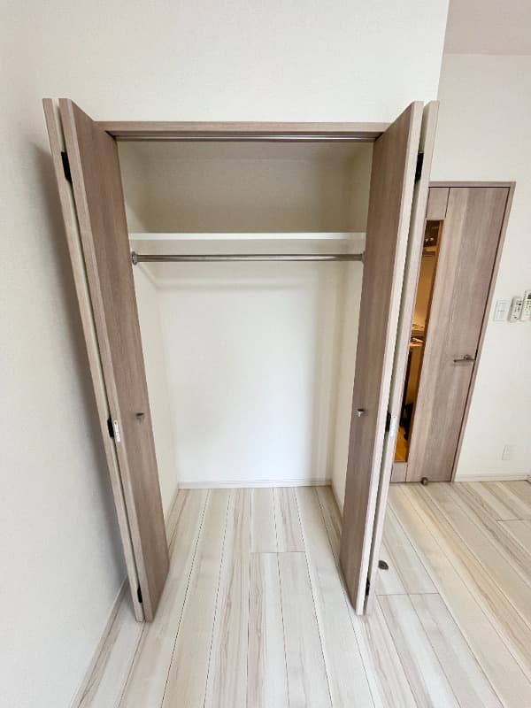Room image 11