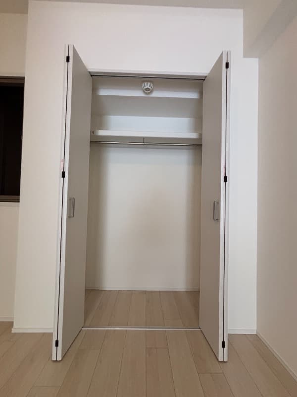 Room image 13
