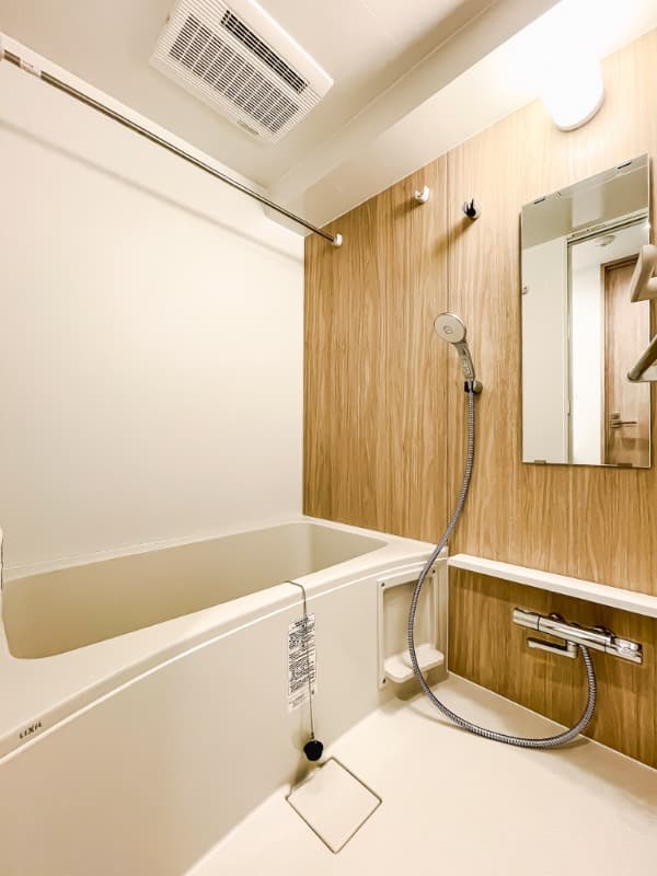 Room image 11