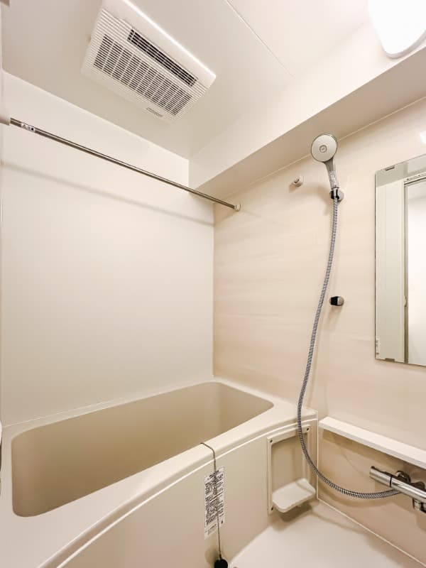 Room image 10