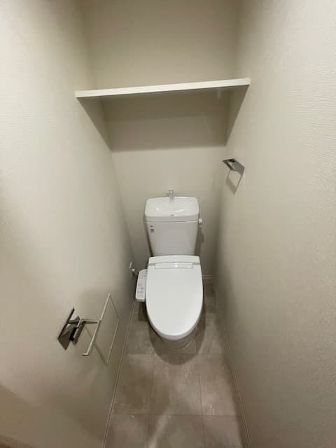 Room image 10