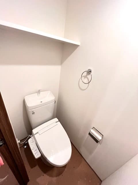 Room image 14