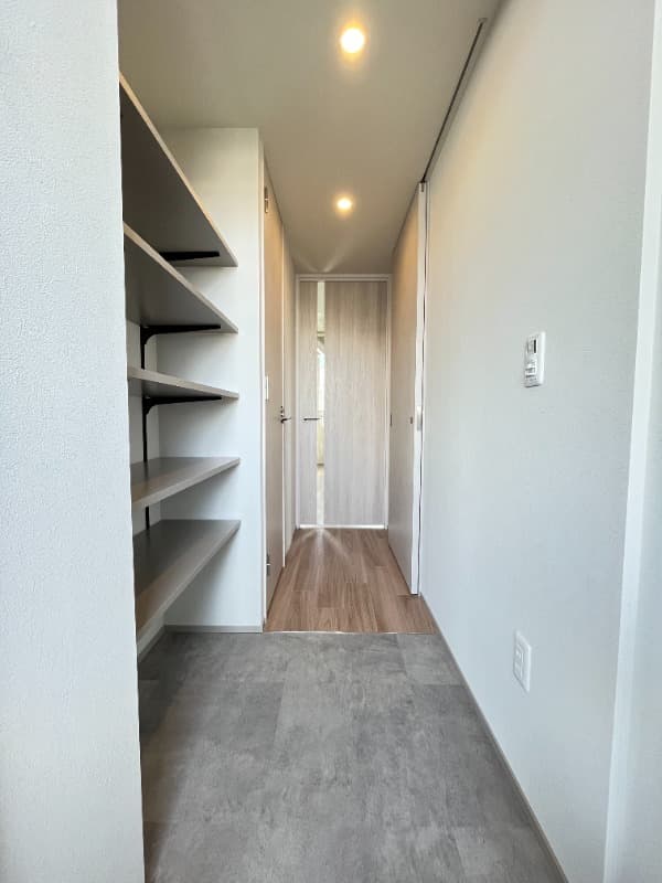 Room image 12