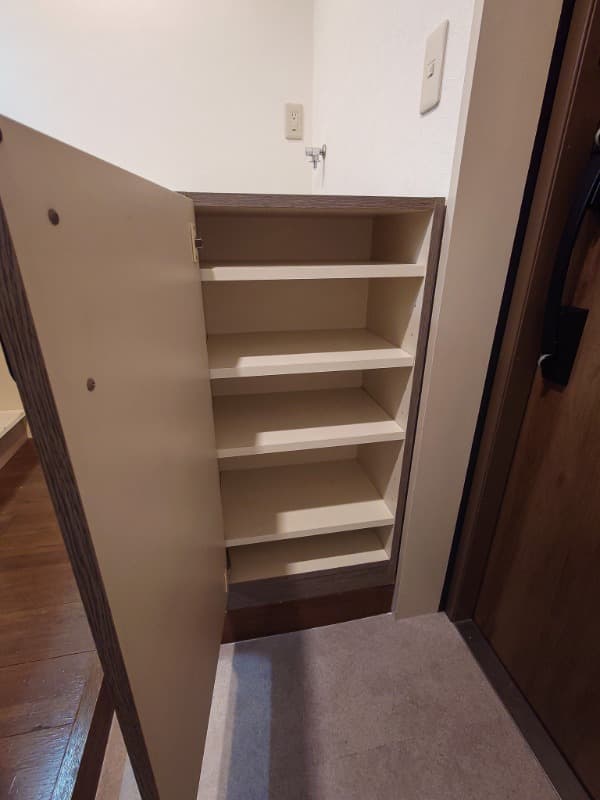Room image 12