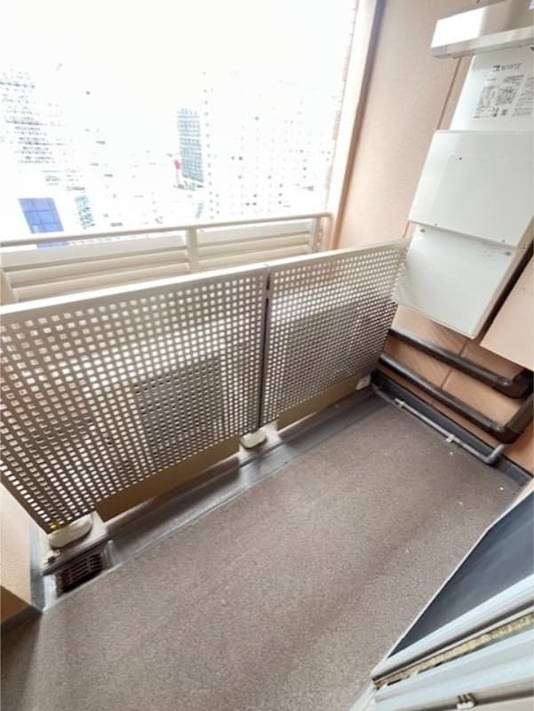Room image 11