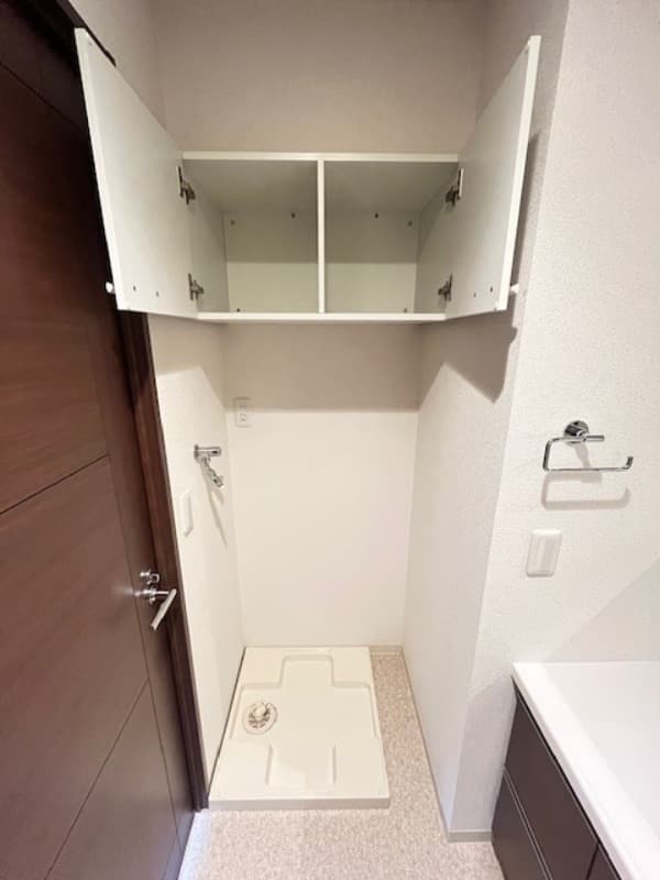 Room image 14