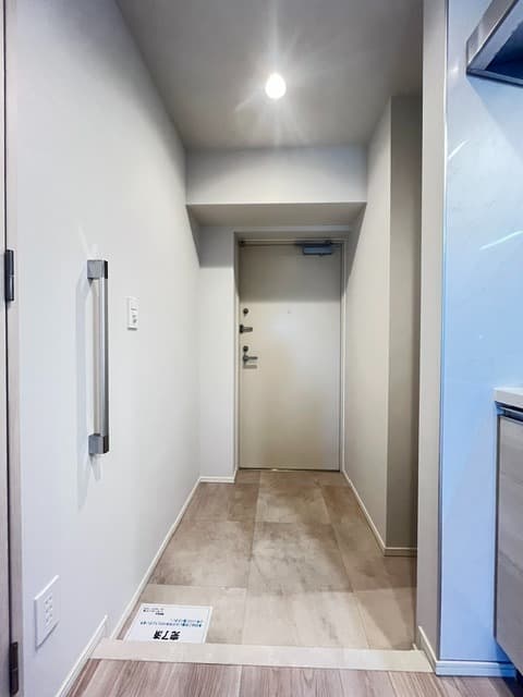 Room image 11