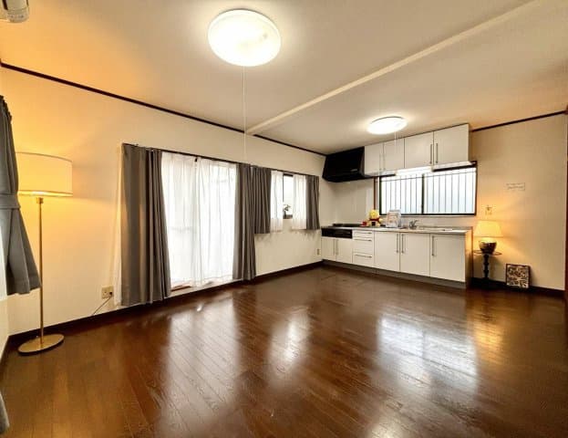 Preview living room of Fujimi Detached House