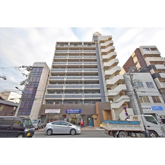 Main exterior of Uresidence Nijo Castle