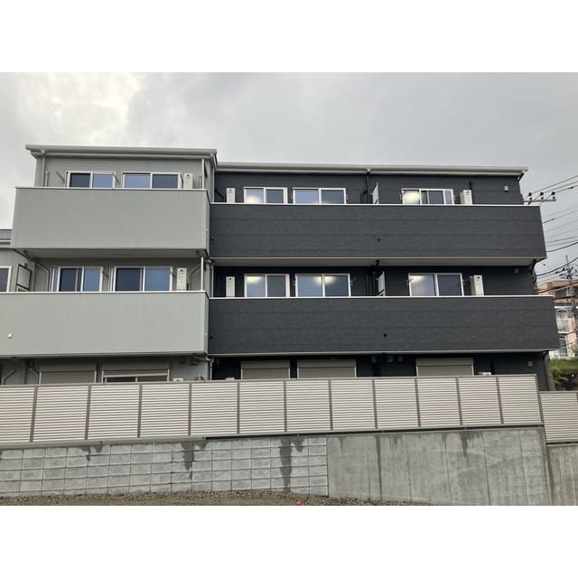 Main exterior of Amour Tana 201 