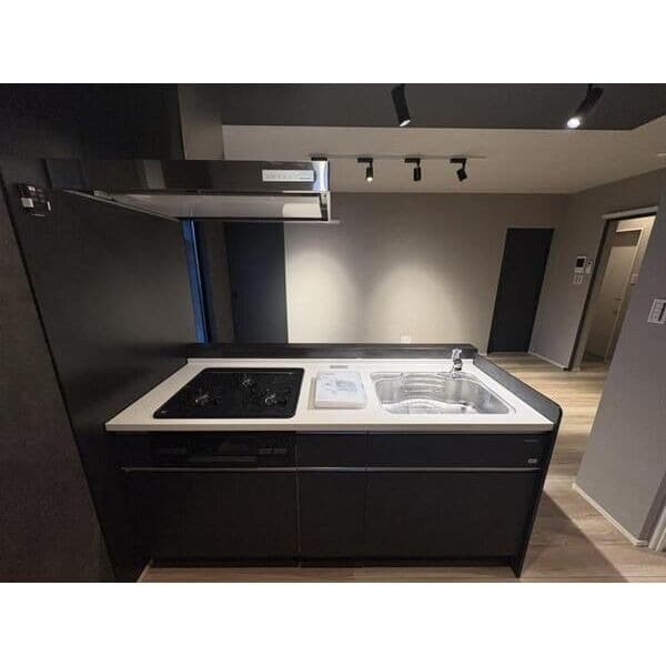 Room image 8