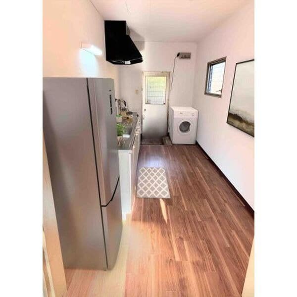 Room image 8