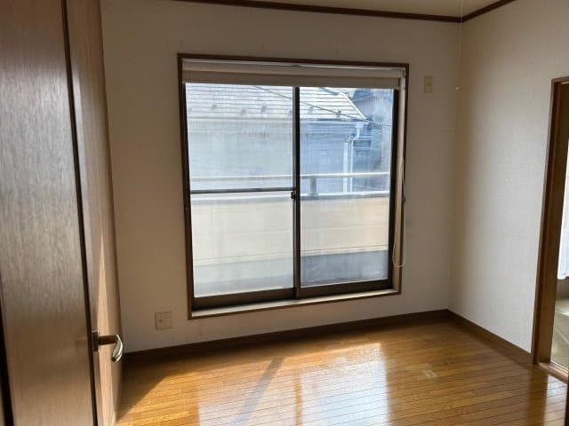 Room image 12