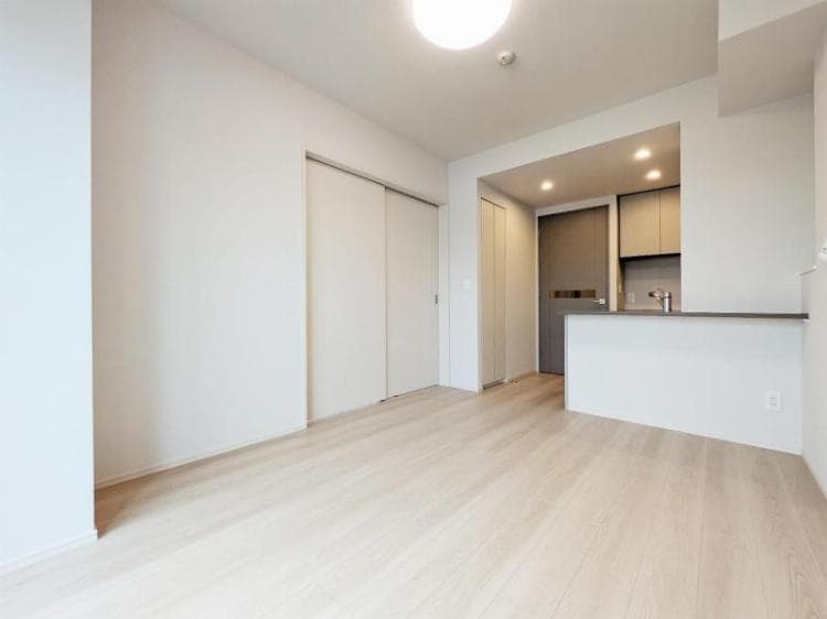 Room image 11