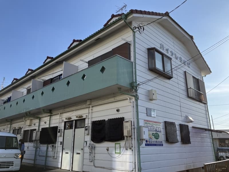 Main exterior of Heights Shirakaba