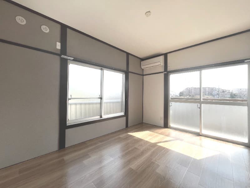 Preview interior of Chronos Sakuragaoka