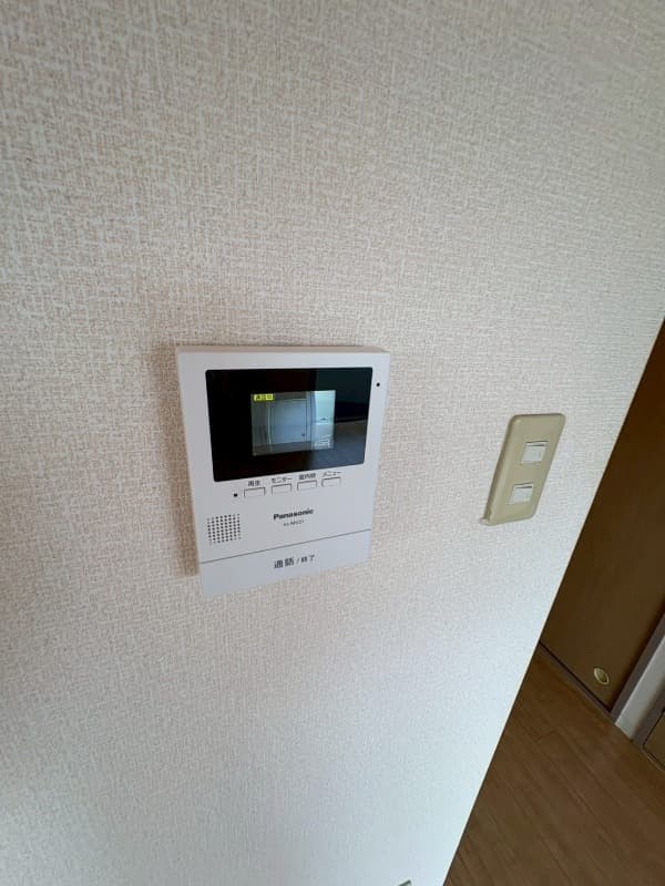 Room image 13