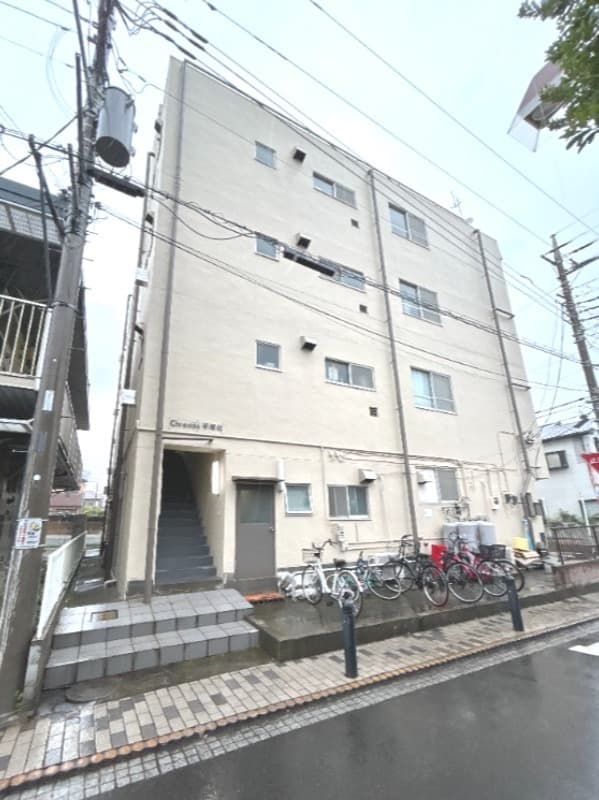 Main exterior of Chronos Hiratsukakita