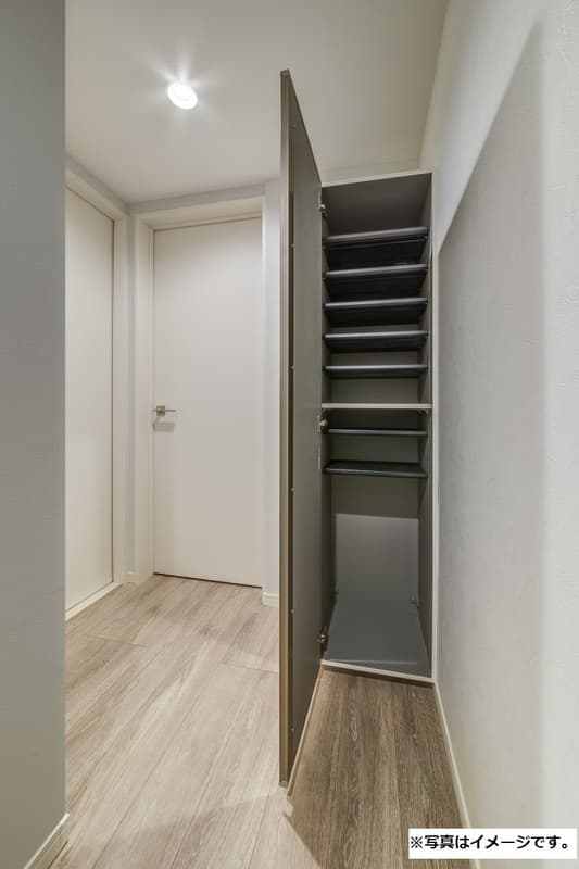 Room image 13