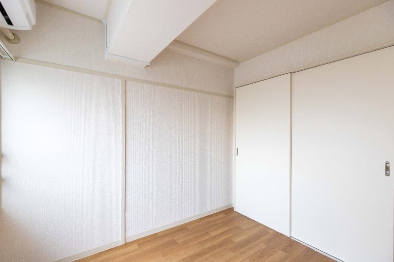 Room image 16