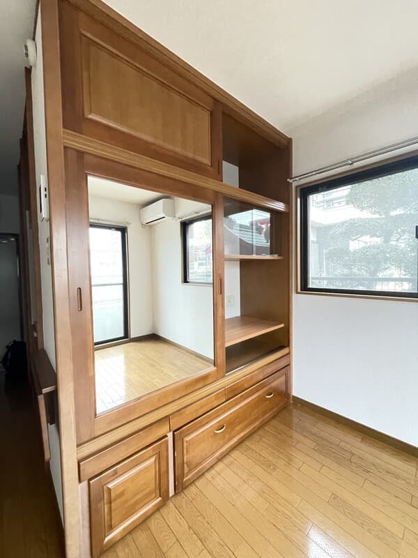 Preview interior of Direct Mansion No.1 (Direct Mansion Number One)