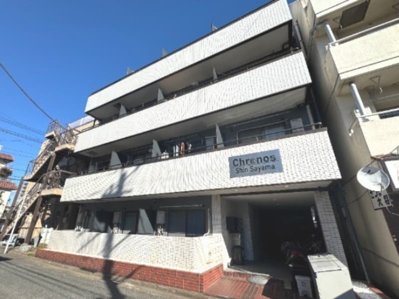 Main exterior of Chronos Shinsayama