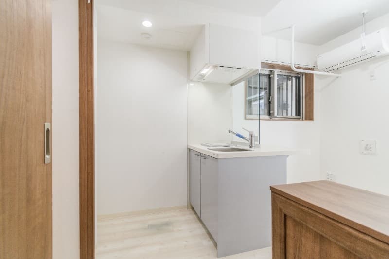 Room image 11