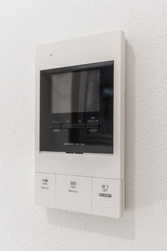 Room image 15