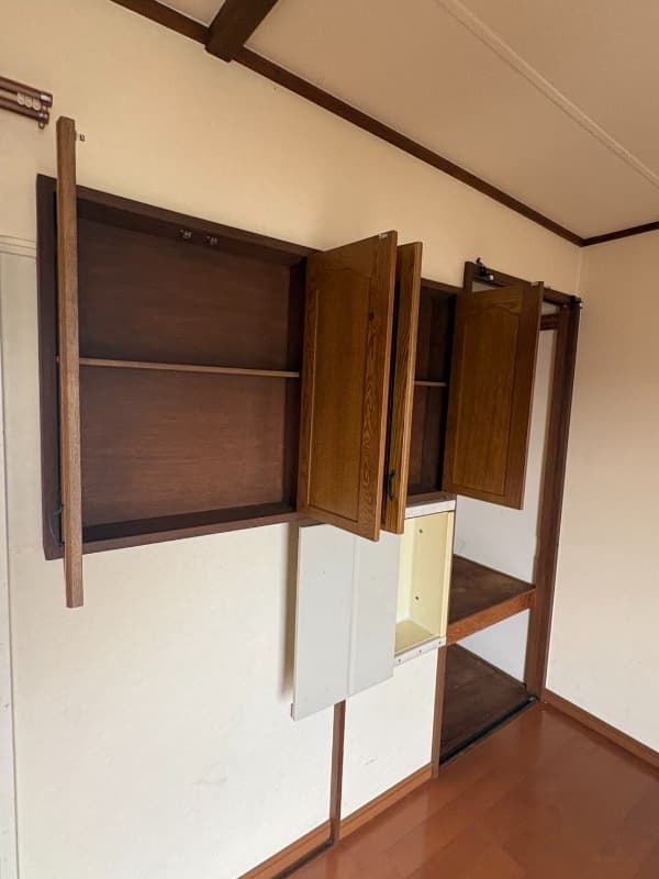 Room image 12