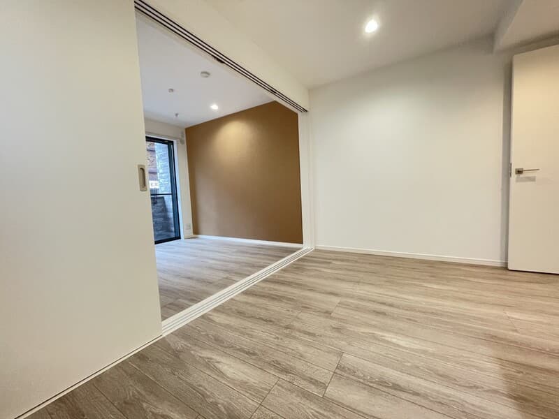 Preview interior of rh Chiba