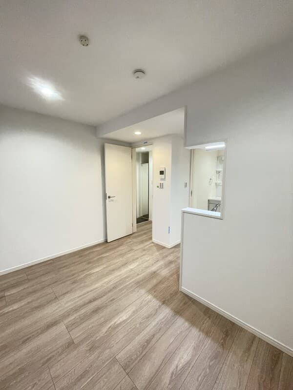 Preview interior of rh Chiba