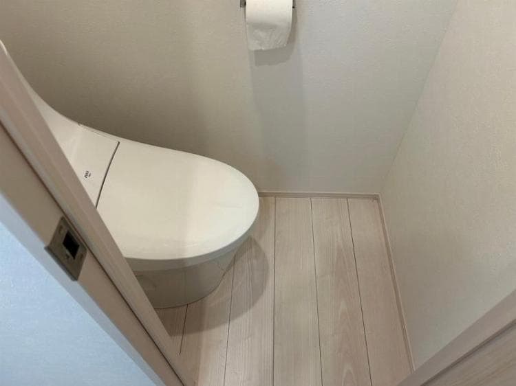 Room image 12
