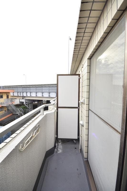 Room image 12