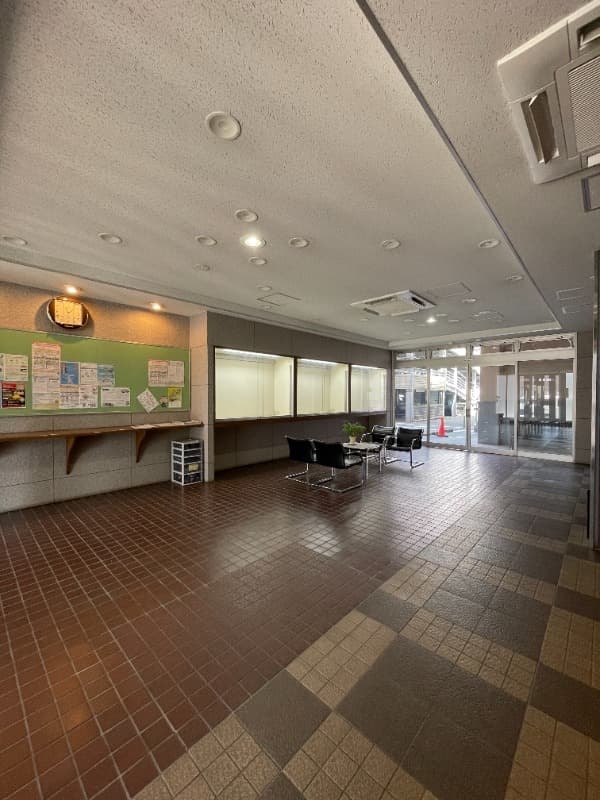 Room image 11