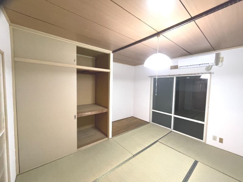 Preview interior of Kronos Sumirei