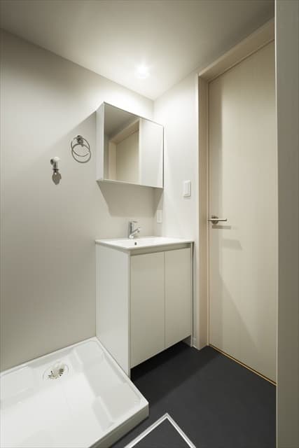 Room image 13