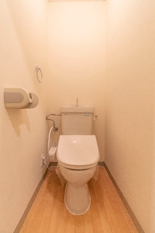 Room image 12