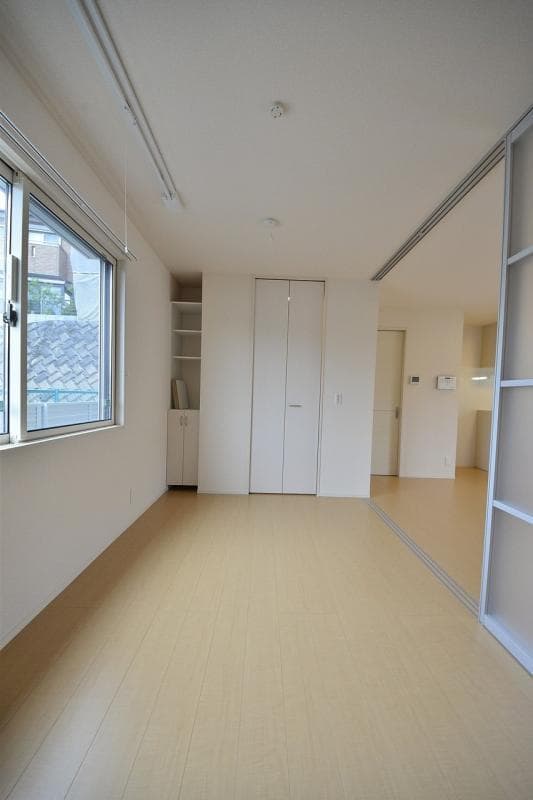 Room image 11