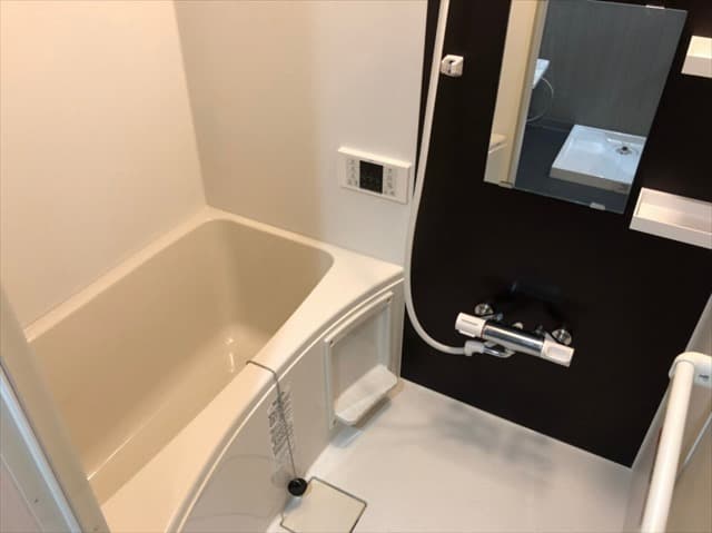 Room image 10