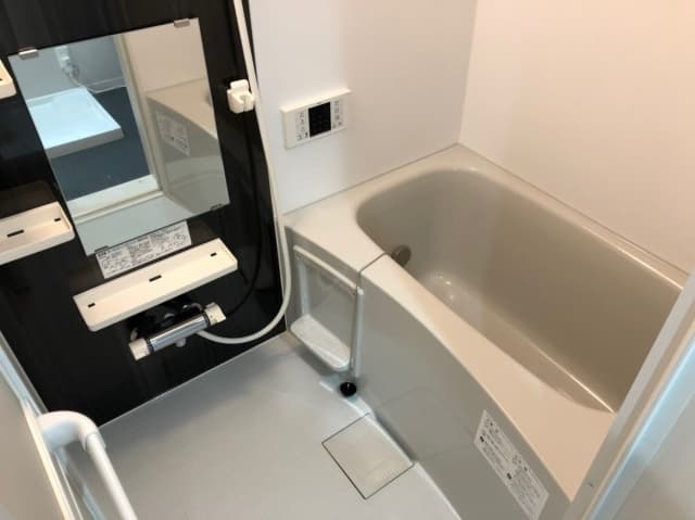 Room image 11