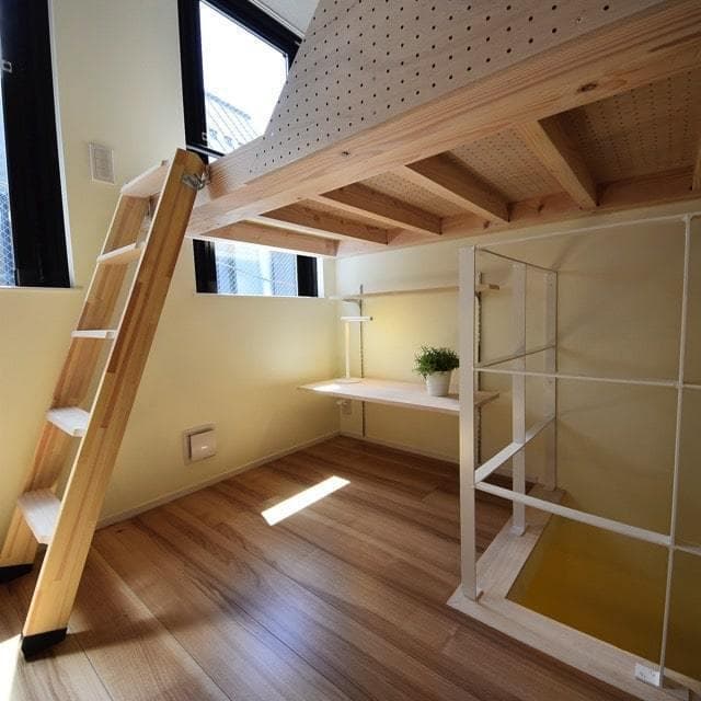 Room image 8