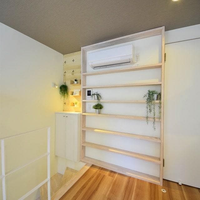Room image 9