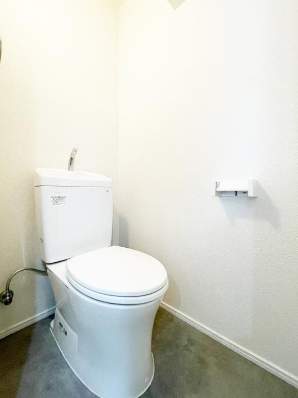 Room image 9