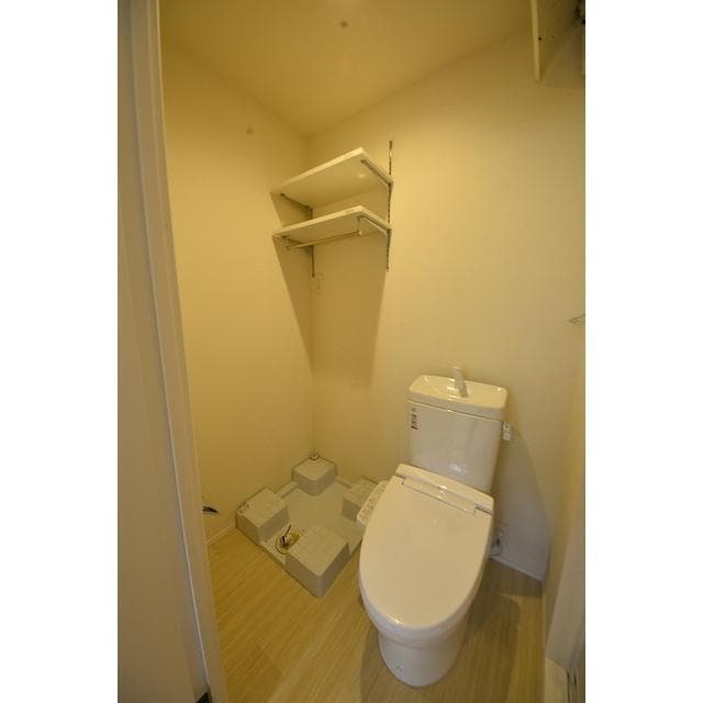 Room image 10